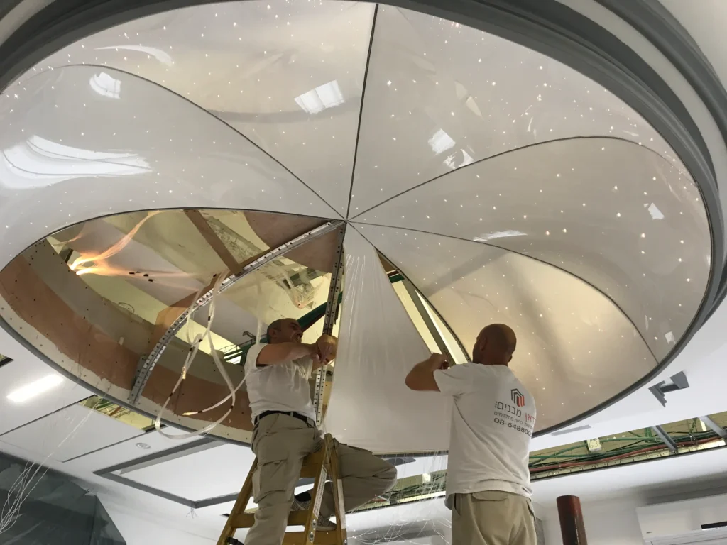 Ключевые плюсы установки парящих потолков