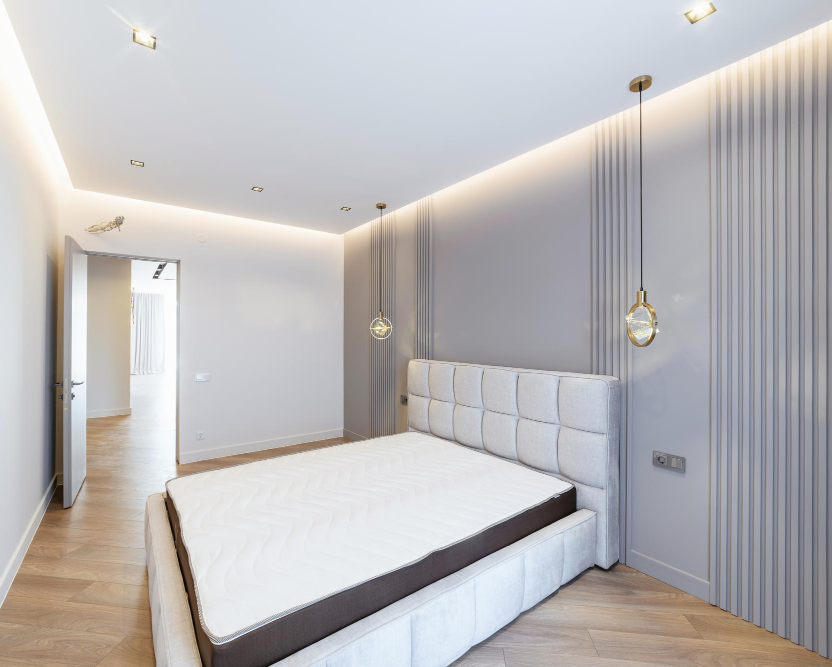 Глянцевые натяжные потолки